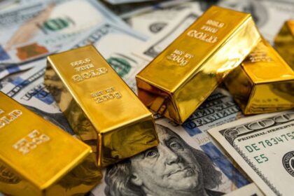 Top Tips For First Time Investors Looking To Buy Gold